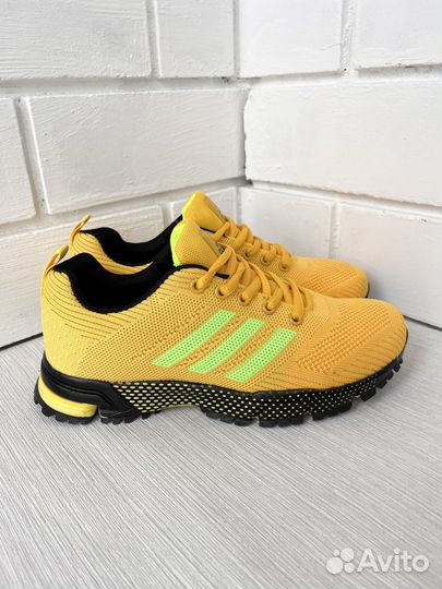 Новые кроссовки Adidas