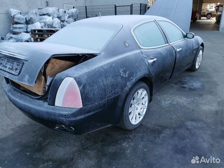 Уплотнитель двери Maserati Quattroporte 5 2006