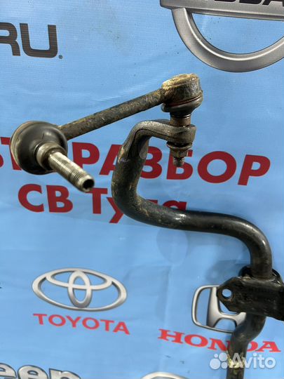 Стабилизатор передний jeep grand cherokee wk2