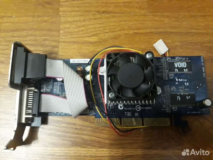 Видекарты Asus v9520