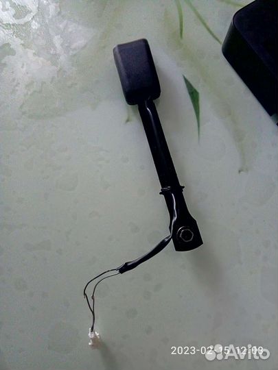 Фиксатор ремня безопасности Ниссан джук