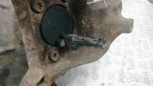 Ступица задняя левая ford kuga 1 (4AD03LZ01)