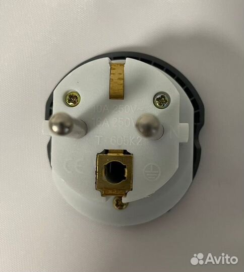 Сетевой адаптер для путешествий с европейской вилк