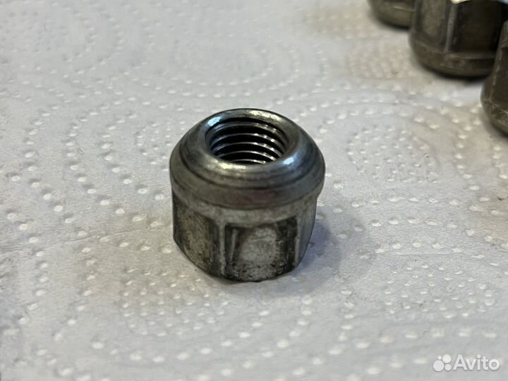 Колесные гайки honda fit(gk3)