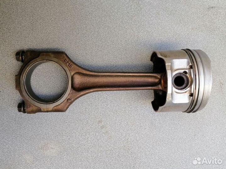 Шатун с поршнем 2.8 VR6 AAA для VW Passat (B4)