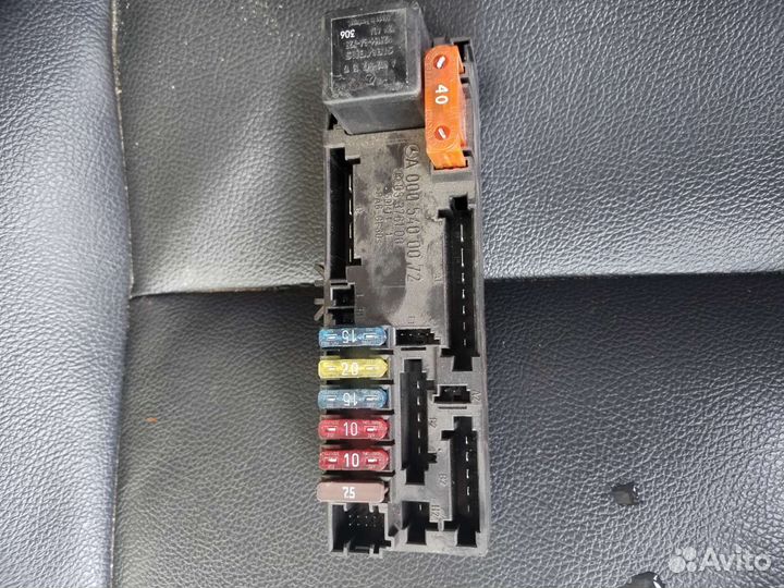 Блок реле мерседес/Mercedes w202 c180 м111