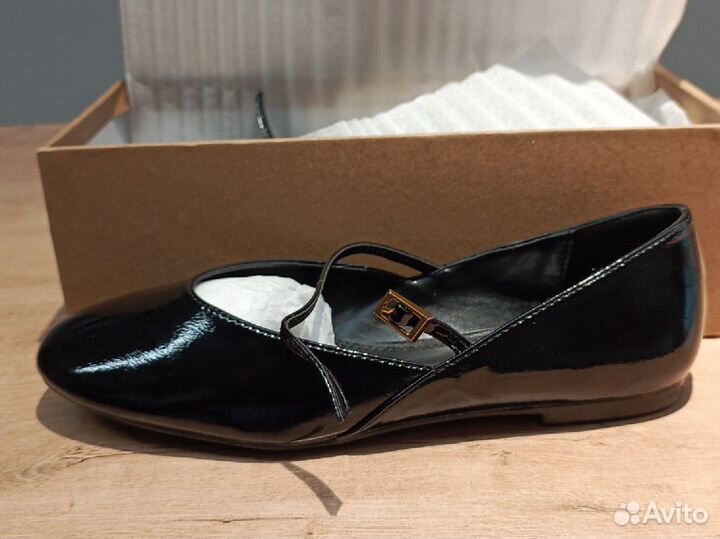 Балетки. Zara