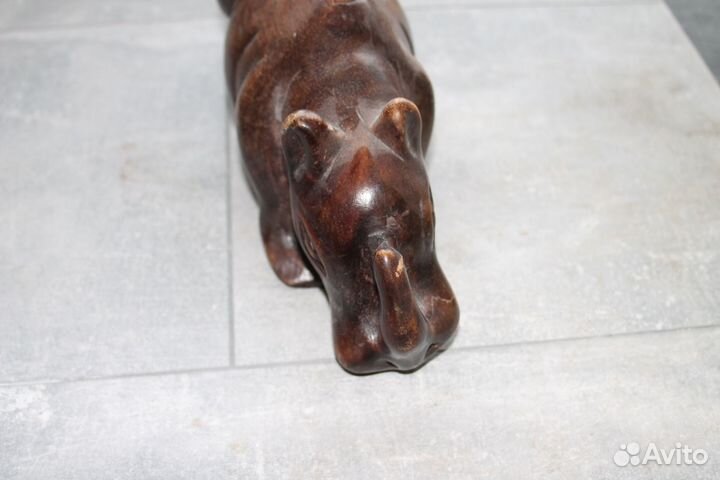 Статуэтка носорог