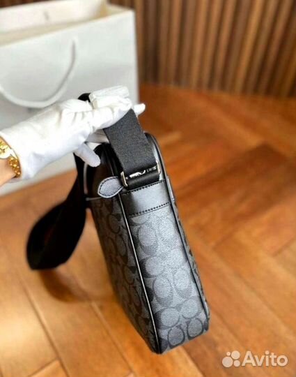 Мужская сумка Coach через плечо