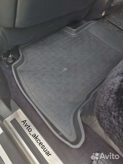 Полики резин Lexus LX570 / LC200 - LC150 Черные