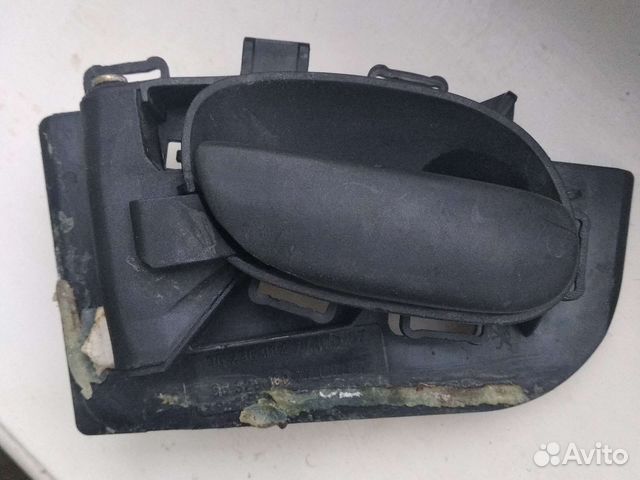 Ручка дверная левая внутренняя Пежо 206