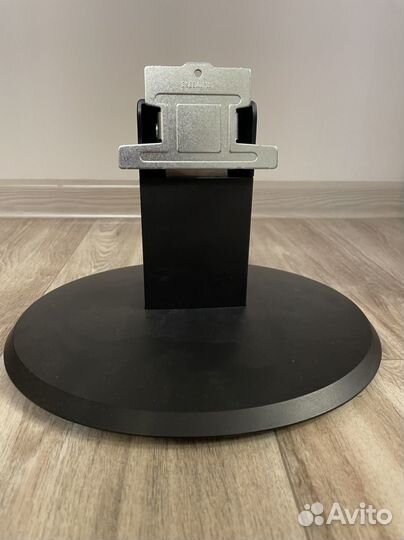 Крепление для монитора / Шнур для монитора (VGA)