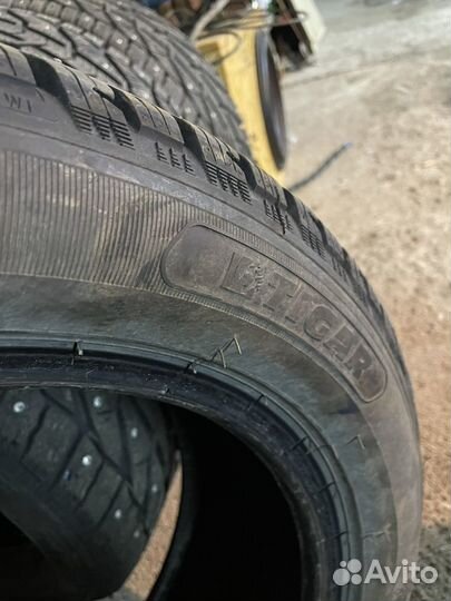 Accelera Epsilon 225/50 R17 27V