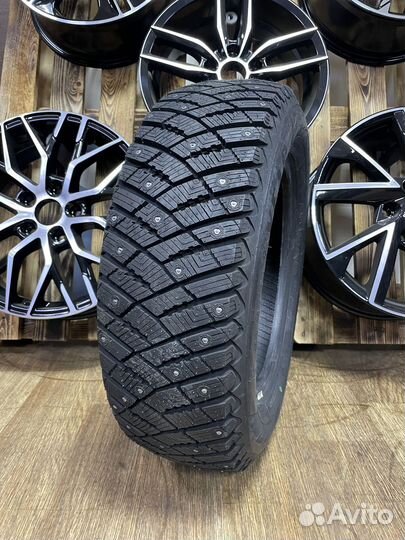 Goodyear Ultragrip Ice Arctic 235/40 R18 95T