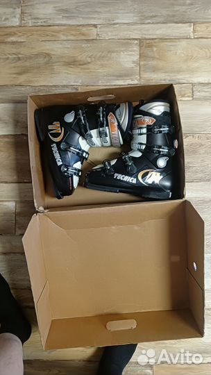 Горнолыжные ботинки
