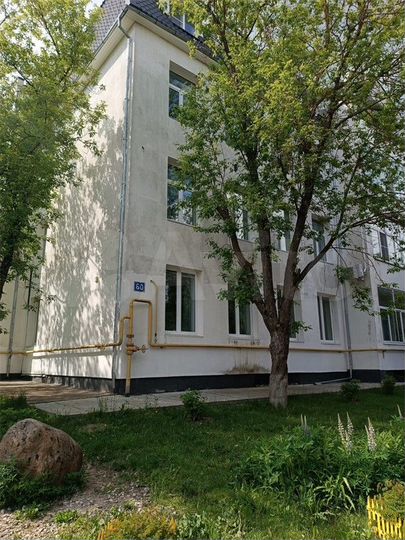 2-к. квартира, 80,9 м², 1/4 эт.