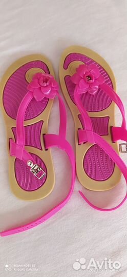Сандалии для девочки р-р 36