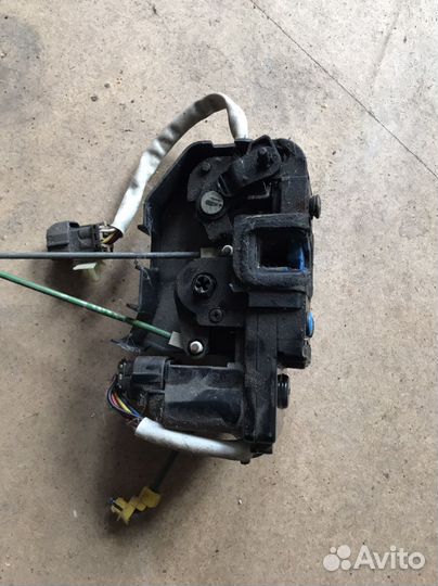 Замок двери задней левой хендай гетс