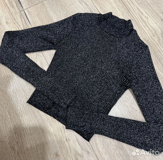 Укороченный лонгслив