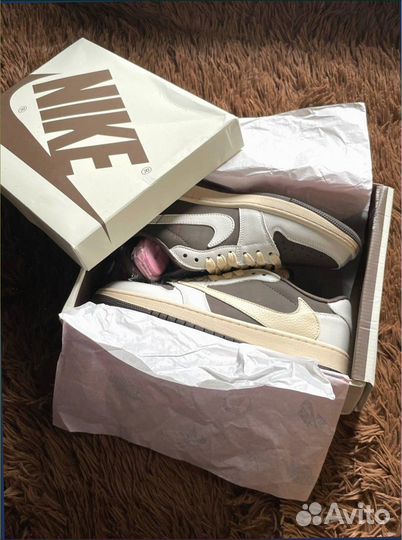 Кроссовки Nike Air Jordan 1 Low Travis Scott Rever