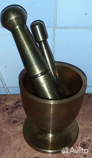 Ступа с двумя пестиками СССР в Колпино