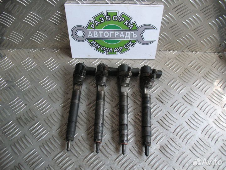 Форсунка дизельная Mercedes Benz Vito W638 2.2 CDI