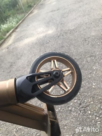 Трюковой самокат tech team