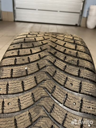 Michelin X-Ice North 3 275/45 R20
