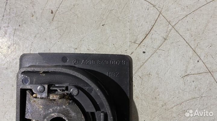 Петли для крепления груза Mercedes Benz W210