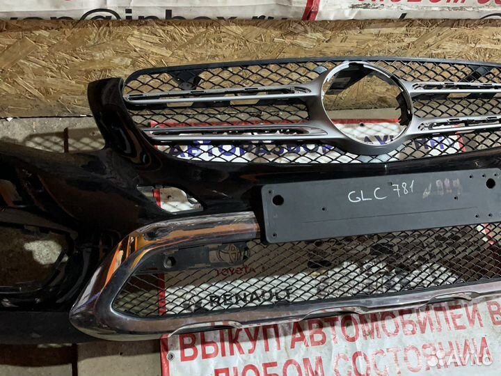 Передний бампер на Mercedes Benz GLC