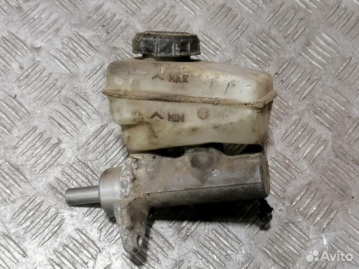 Цилиндр тормозов главный Renault Logan 2005 2014