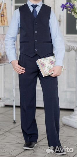 Новый костюм 134-140