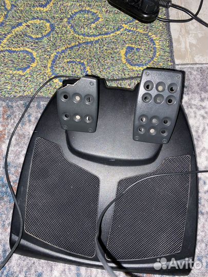 Игровой руль logitech momo racing 900