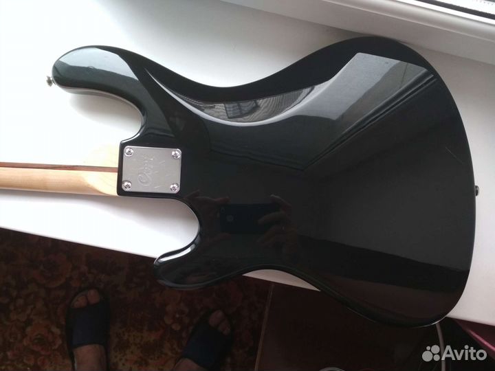 Бас гитара cort sp-pj