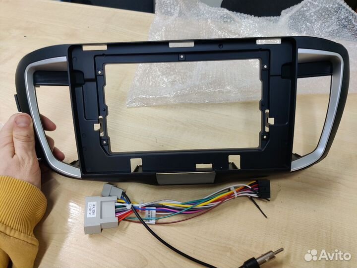 Переходная рамка в Honda Accord 2013-2020 10