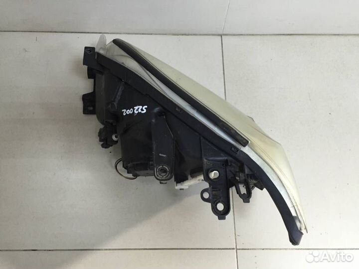 Фара правая Toyota Rav 4 A30 2006-2013