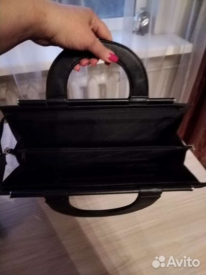 Женский кожаный портфель