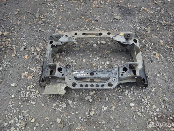 Балка подмоторная Mercedes-Benz E-класс W210/S210