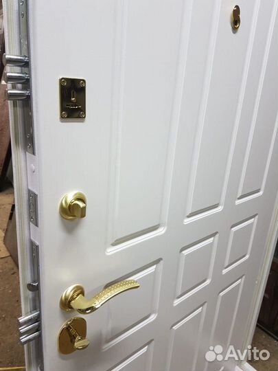 Дверь из стали с мдф отделкой