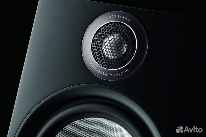 Полочная акустика Bowers & Wilkins 607 S2 Annivers