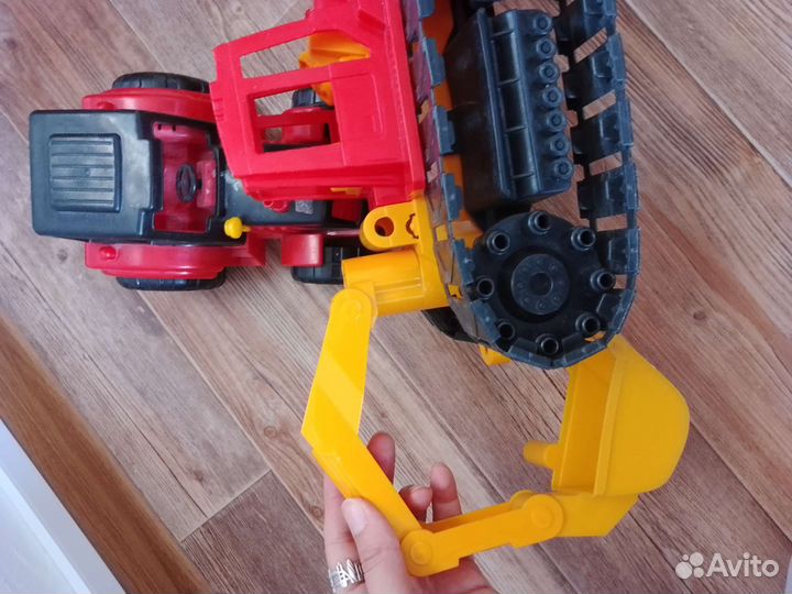 Экскаватор, трактор Полесье