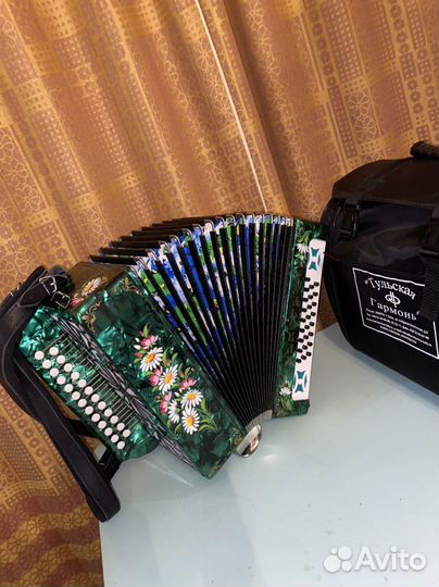 Новая гармонь Тульская 301 м Зелёный перламутр