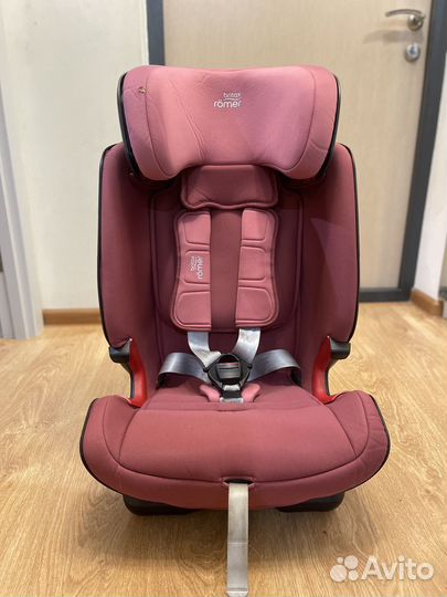 Автокресло britax romer advansafix IV M