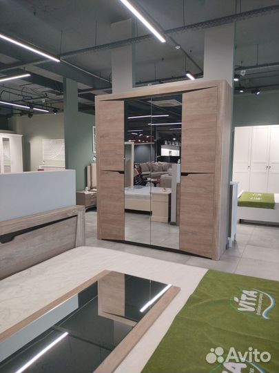 Спальный гарнитур