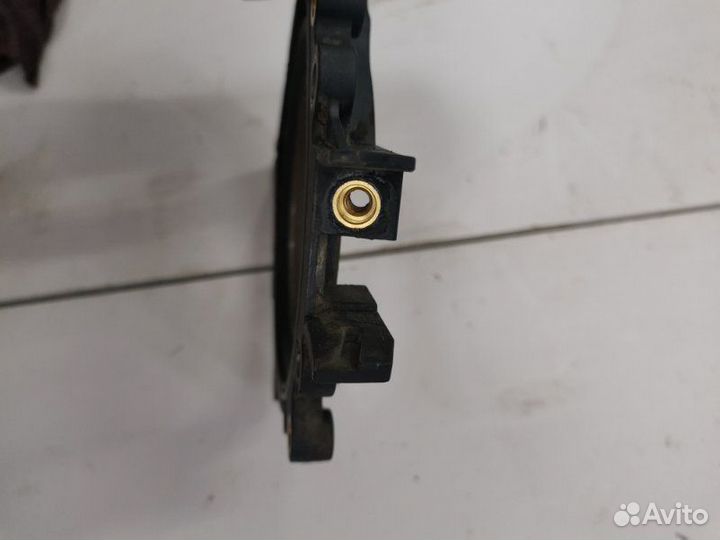 Сальник коленвала задний Volkswagen Tiguan