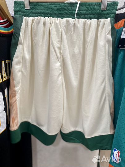 Баскетбольные шорты Boston Celtics