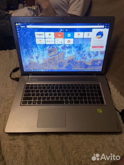 Ноутбук lenovo