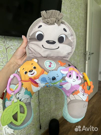 Подушка игровая fisher price Ленивец