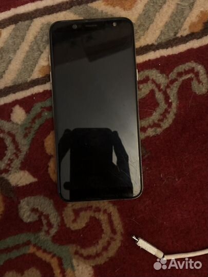 Samsung Galaxy A6, 4/64 ГБ