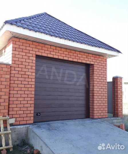 Гаражные секционные ворота